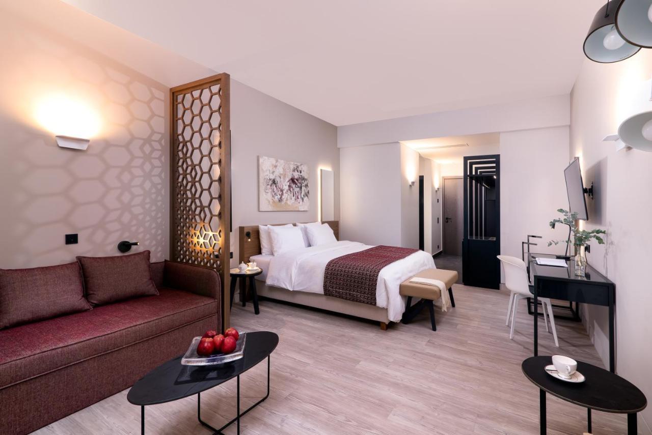 S Hotel Boutique Thessaloniki Exterior photo Deluxe Room