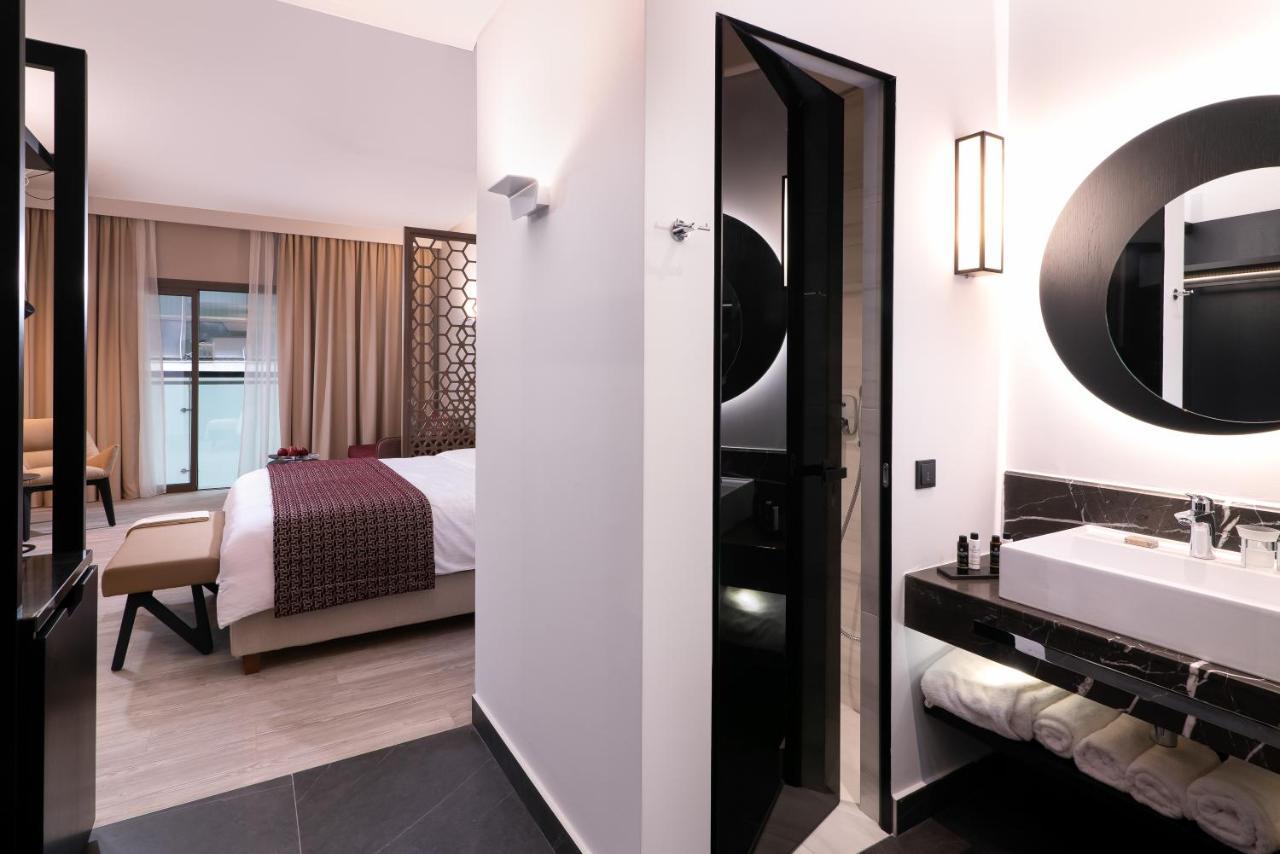 S Hotel Boutique Thessaloniki Exterior photo Deluxe room
