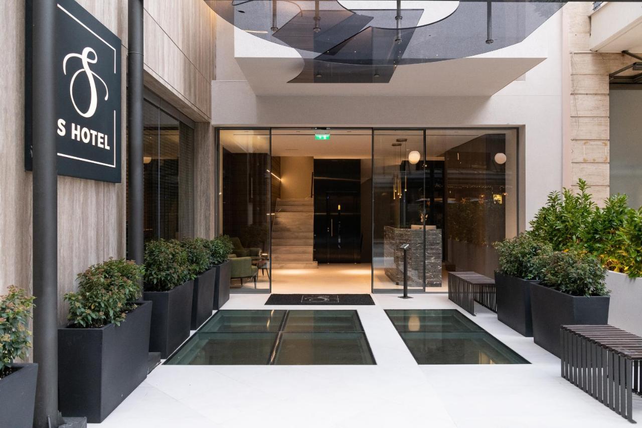 S Hotel Boutique Thessaloniki Exterior photo Entrance of the hotel