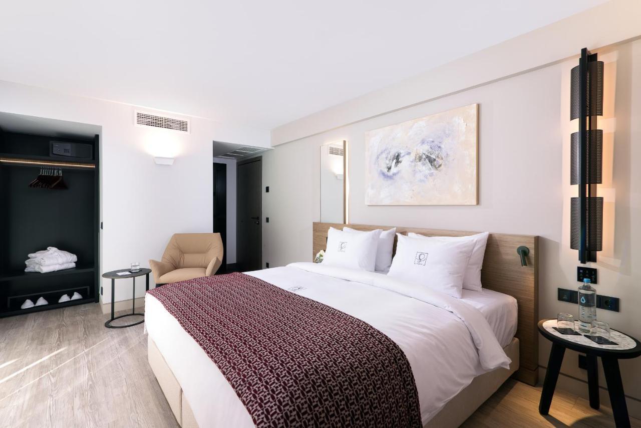S Hotel Boutique Thessaloniki Exterior photo Deluxe room