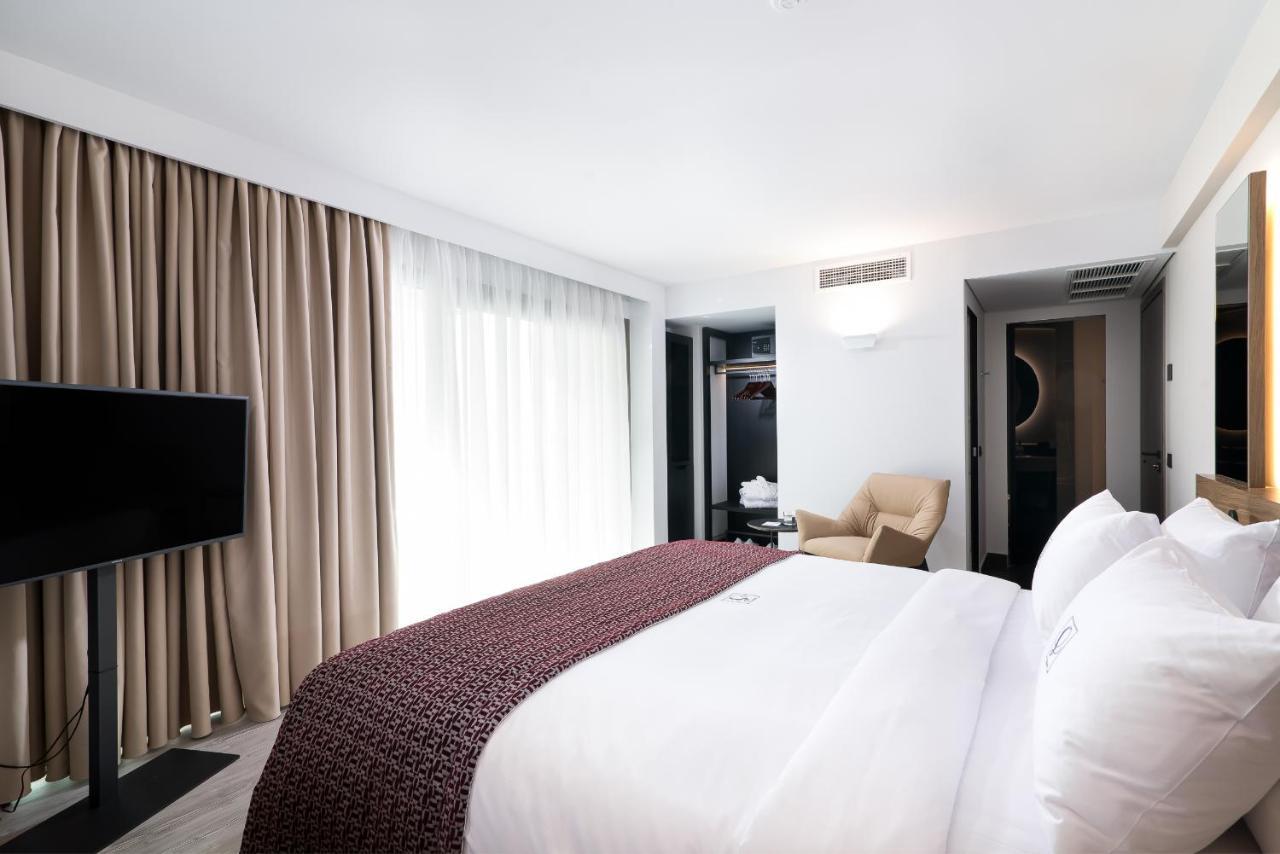 S Hotel Boutique Thessaloniki Exterior photo A bedroom at the hotel